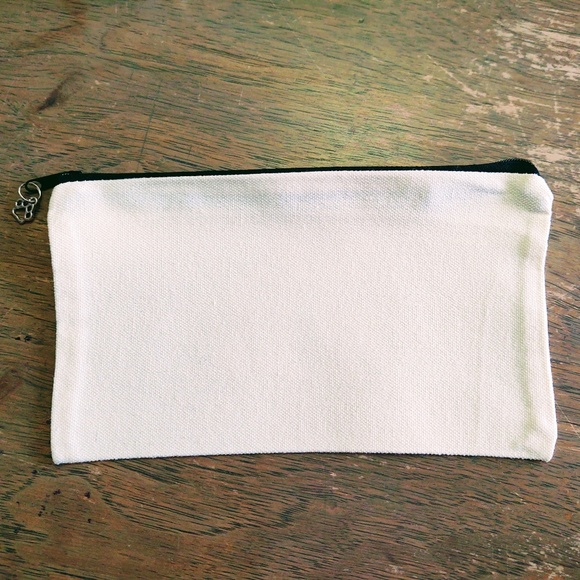 NEW SMALL CANVAS ZIPPER POUCH, COSMETIC BAG, MERRY CHRISTMAS & HAPPY NEW YEAR - Picture 2 of 6